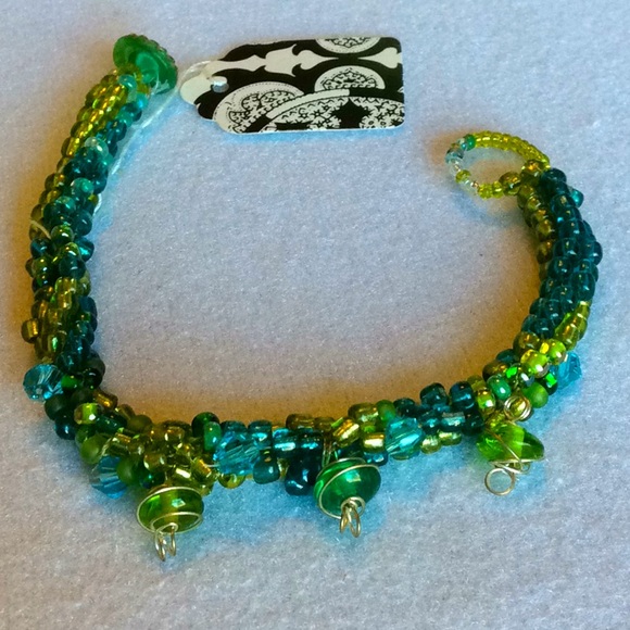 FINAL SALE PRICE CL Designs Blue/Green Twisted Crystal Bracelet - Picture 1 of 4